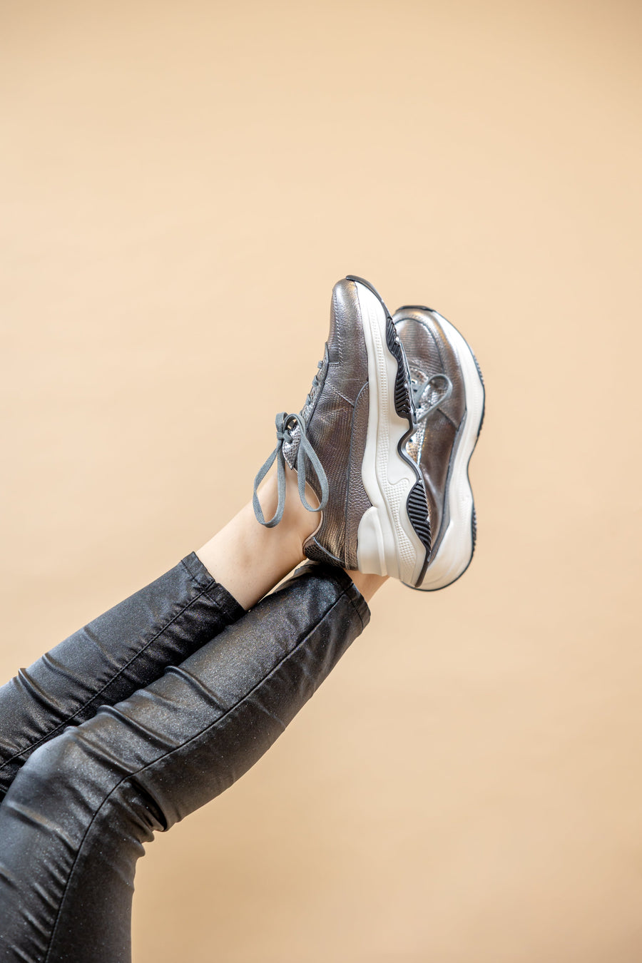 Mis pies me duelen al final del día: ¿Qué buscar en un zapato que realmente da confort?