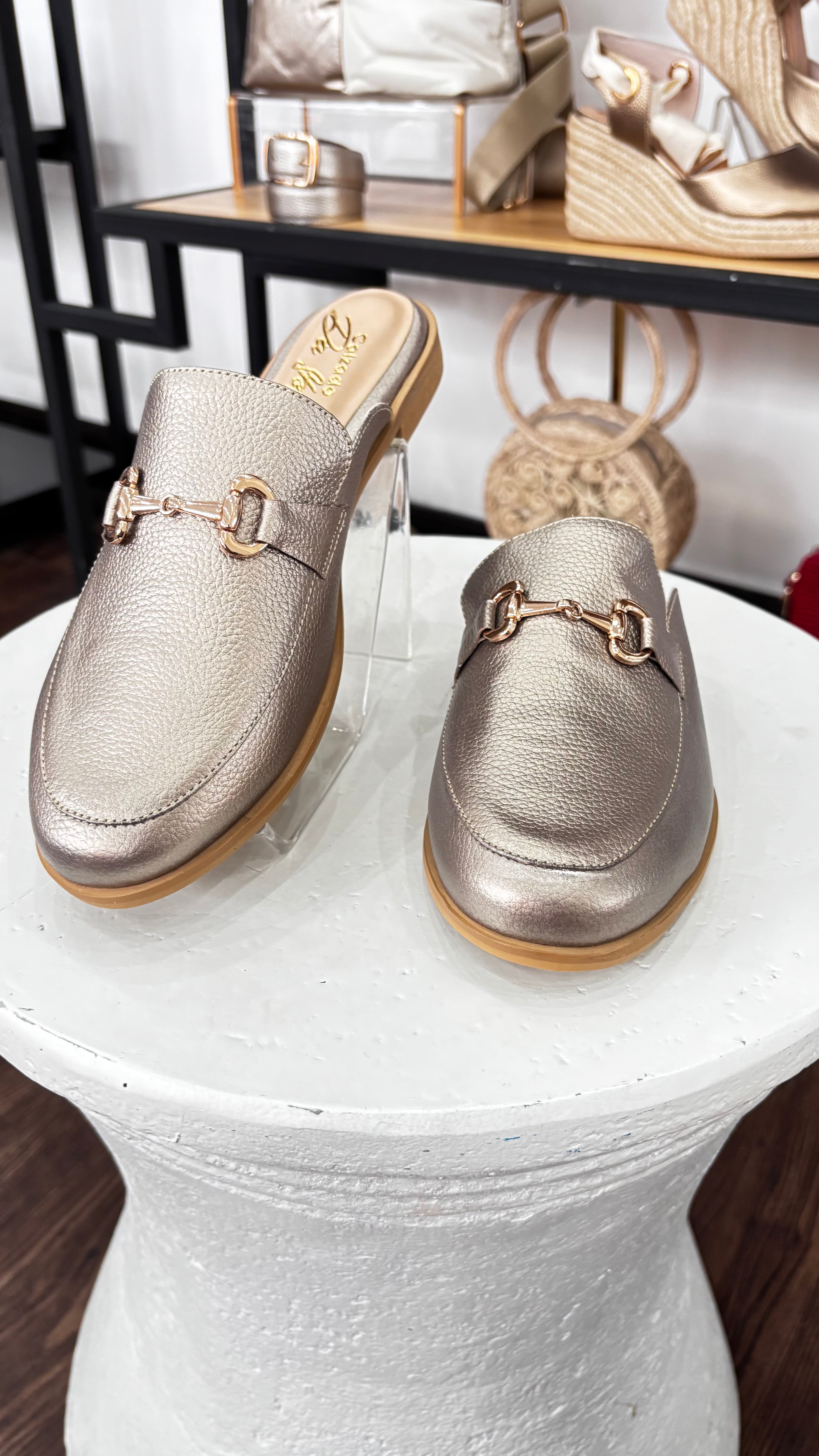 Renata Oro Luna – Mules Horsebit de Cuero Genuino | Da Stefi