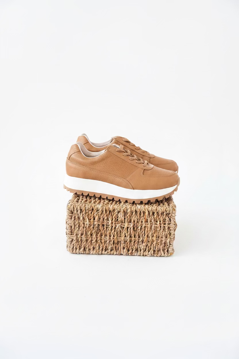 Tenis Cleo Camel | Cuero Vacuno Genuino y Plantilla Ultra Confort — Da Stefi