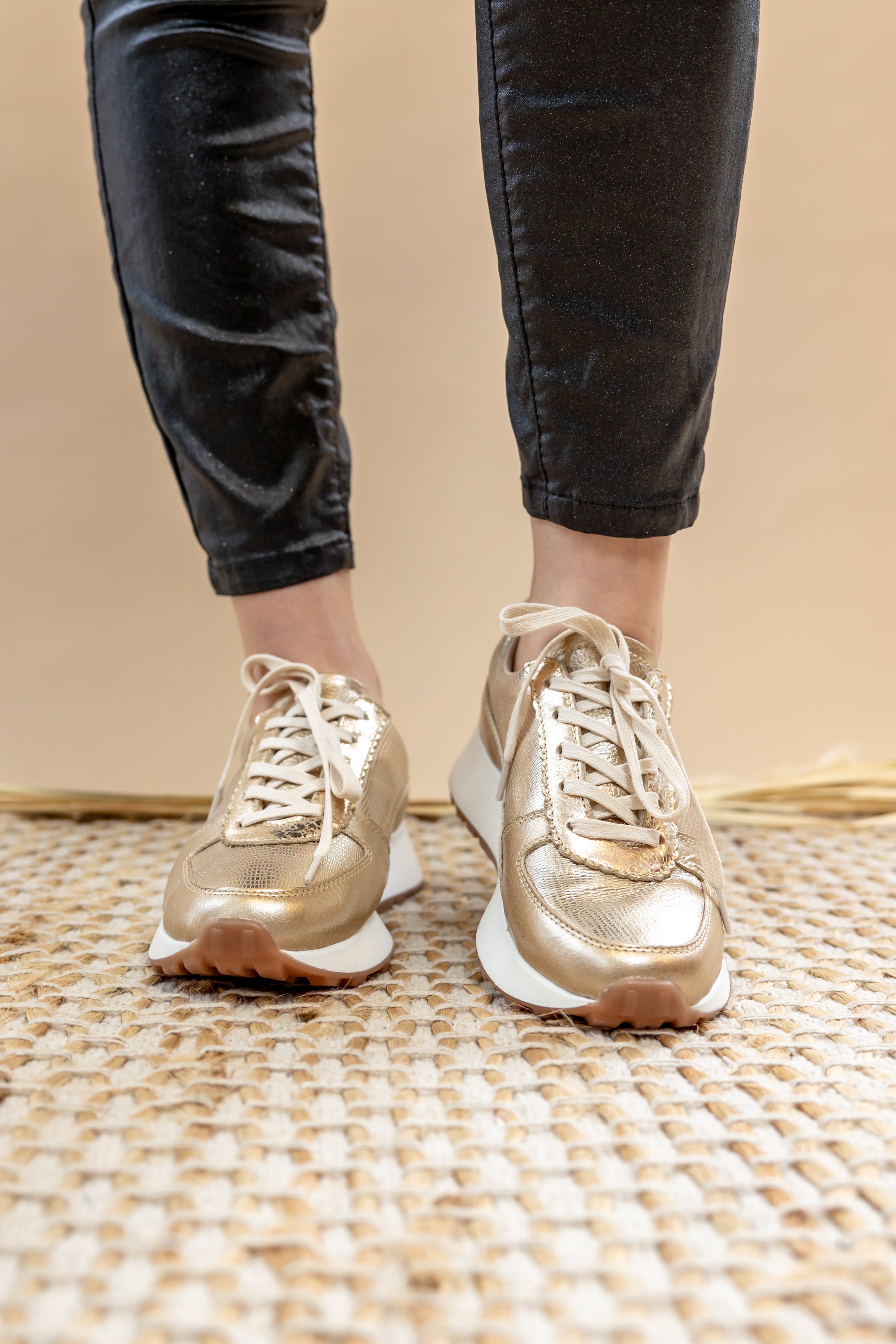 Tenis Gold Cleo