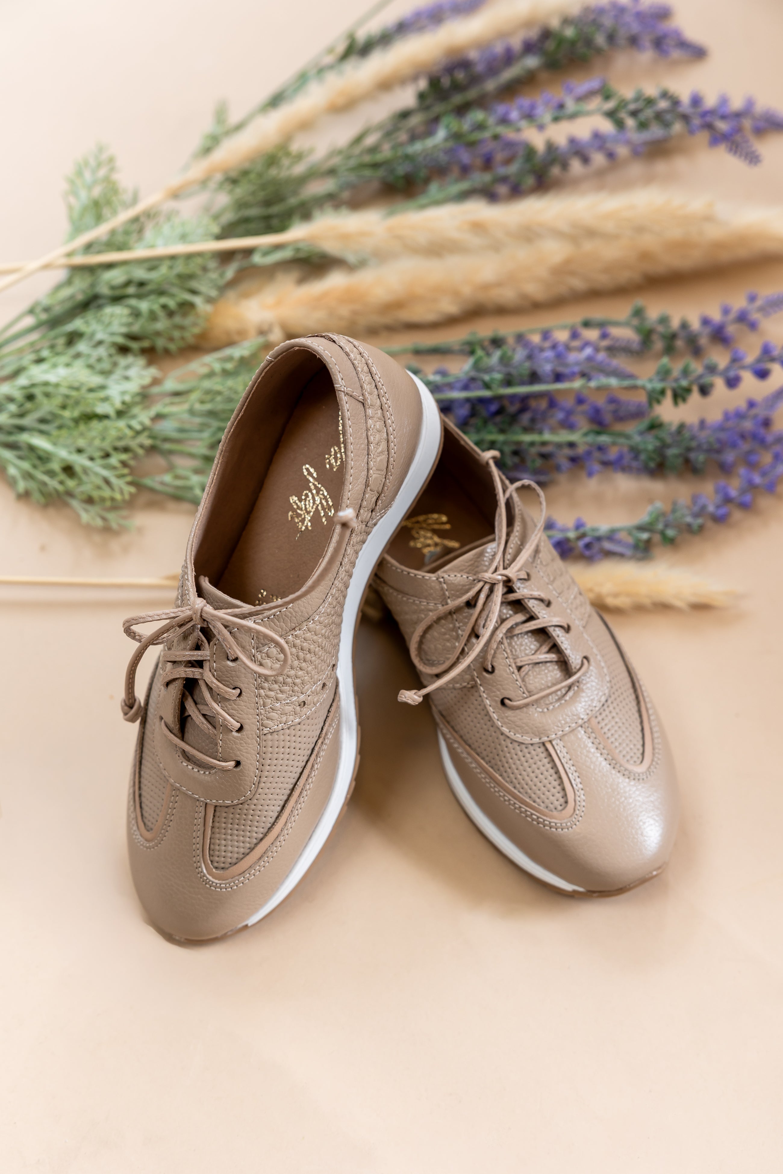 Zapatilla Maia Taupe